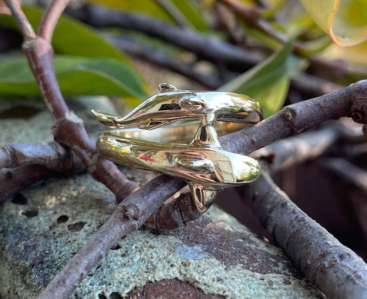 9ct Yellow gold shark ring